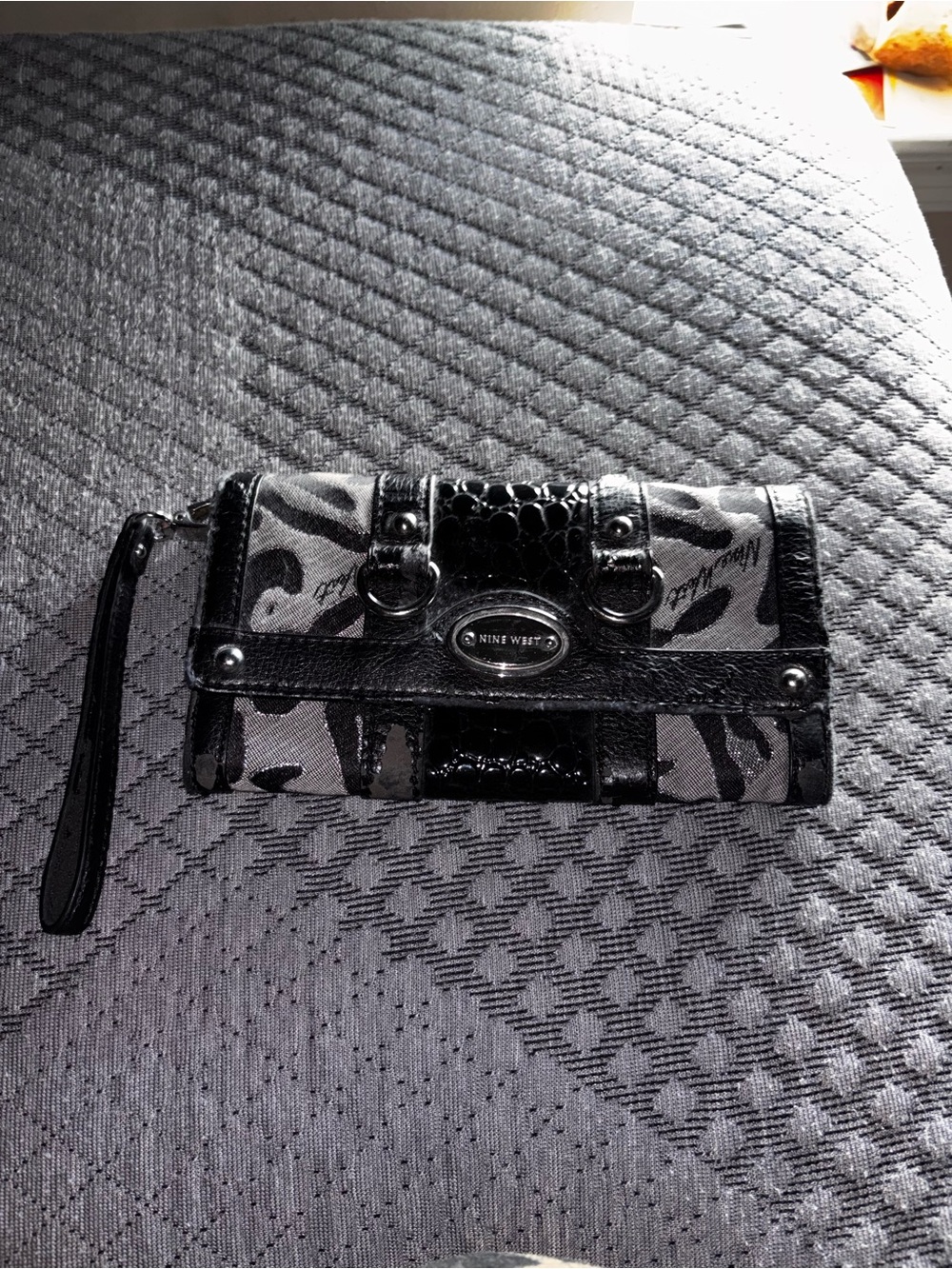 Nine West Black and Gray Patterned Wristlet Clutch